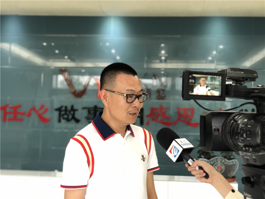 rR_AGMt5TqGlF45POhiCSQ