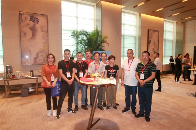 wDp_Po8jRjiK_nOwhrKorA